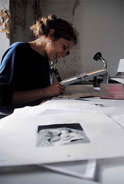 Marie-Hélène Turcotte (Canada) dans son atelier