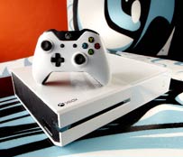 Pack Xbox One blanche Edition Spéciale "Sunset Overdrive"