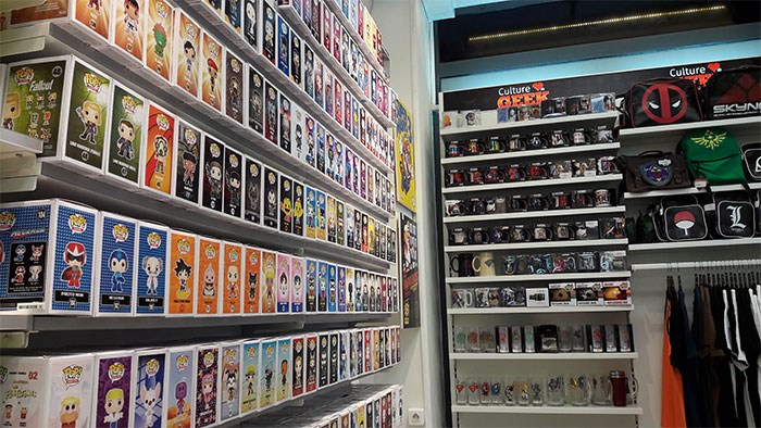Corner dédié aux produits dérivés Pop Culture chez Gamecash