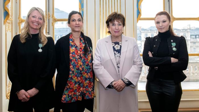  De gauche à droite : Rebecka Coutaz, Marie Blondiaux, Roselyne Bachelot, Céline Tricart 