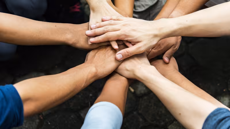 Les Uns et les autres