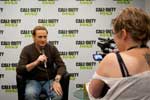 Benoît Magimel sur le stand Call of Duty MW3 (17 / 41)
